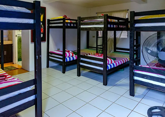 Ayo Homtel Hostel *