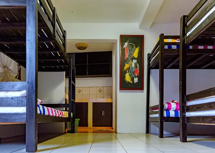 Ayo Homtel * Lapu-Lapu City